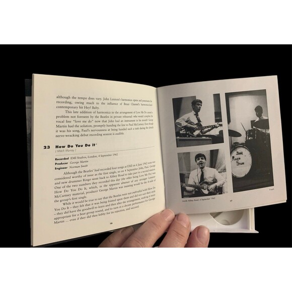 The Beatles  - Anthology 1 (CD, Nov-1995, 2 Discs, Capitol/EMI Records) - Picture 3 of 4